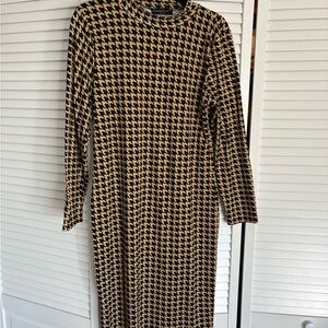 Absolutely Houndstooth Long Sleeve Dress - Black and Tan